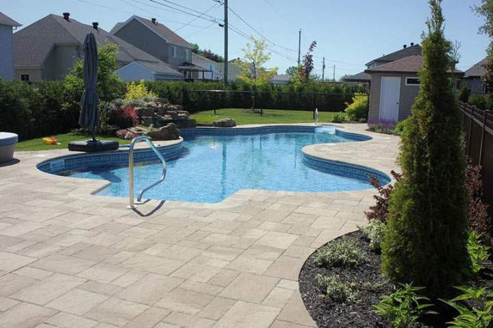 Tour de piscine Châteauguay
