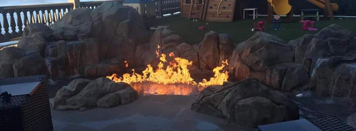 Aménagement de jardin aquatique pour piscine