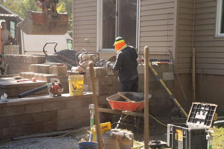 Construction de murets et pose de pavés Châteauguay