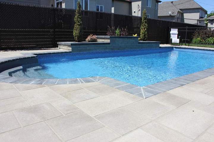 Tour de piscine Châteauguay