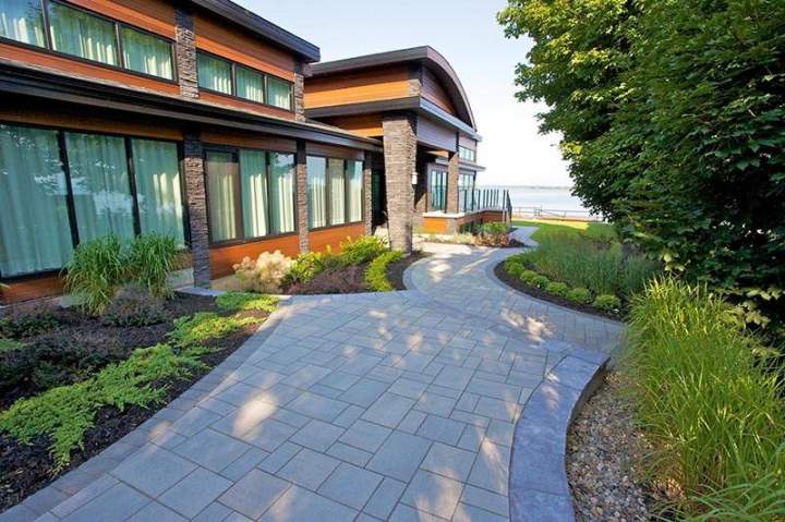Travaux de pose de pavés Châteauguay